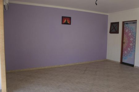 Garagem de casa à venda com 6 quartos, 220m² em Vila Sao Ricardo, Guarulhos