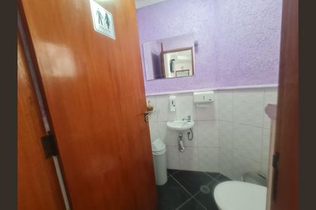 Lavabo 1 de casa à venda com 6 quartos, 220m² em Vila Sao Ricardo, Guarulhos
