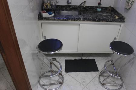 Cozinha do piso inferior de casa à venda com 6 quartos, 220m² em Vila Sao Ricardo, Guarulhos