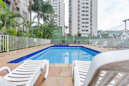 Apartamento para alugar com 48m², 2 quartos e 2 vagasÁrea comum - Piscina