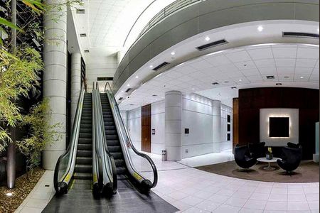 Apartamento para alugar com 132m², 2 quartos e 4 vagas Apartamento para alugar com 132m², 2 quartos e 4 vagasHall social
