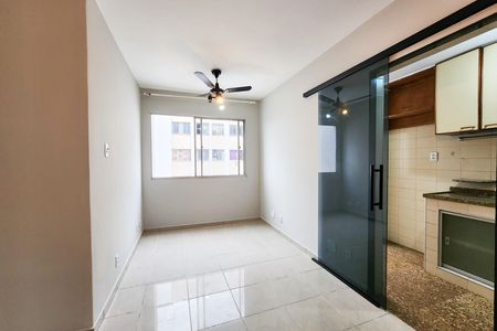 Apartamento à venda com 55m², 3 quartos e 1 vagaSala 