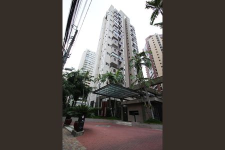 Apartamento à venda com 74m², 2 quartos e 1 vaga Apartamento à venda com 74m², 2 quartos e 1 vagaFachada