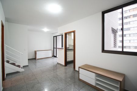 Apartamento à venda com 74m², 2 quartos e 1 vaga Apartamento à venda com 74m², 2 quartos e 1 vagaSala