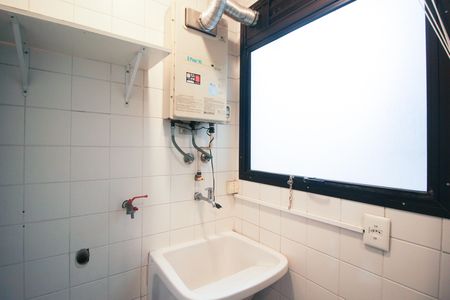 Apartamento à venda com 74m², 2 quartos e 1 vaga Apartamento à venda com 74m², 2 quartos e 1 vagaÁrea de Serviço