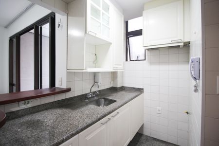 Apartamento à venda com 74m², 2 quartos e 1 vaga Apartamento à venda com 74m², 2 quartos e 1 vagaCozinha