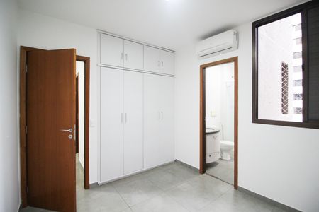 Apartamento à venda com 74m², 2 quartos e 1 vaga Apartamento à venda com 74m², 2 quartos e 1 vagaSuíte 1