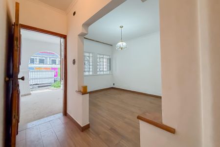 Casa para alugar com 271m², 4 quartos e 3 vagas Casa para alugar com 271m², 4 quartos e 3 vagasSala