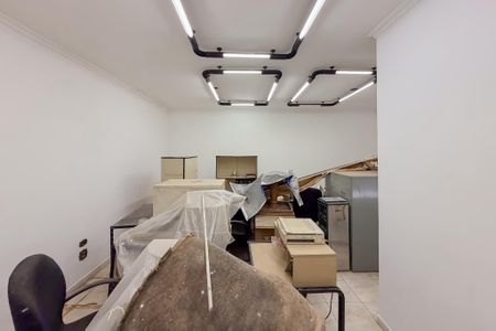 Casa para alugar com 271m², 4 quartos e 3 vagas Casa para alugar com 271m², 4 quartos e 3 vagasSuíte 2
