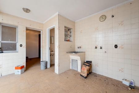 Casa para alugar com 271m², 4 quartos e 3 vagas Casa para alugar com 271m², 4 quartos e 3 vagasÁrea Externa e Área de Serviço