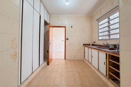 Casa para alugar com 271m², 4 quartos e 3 vagas Casa para alugar com 271m², 4 quartos e 3 vagasCozinha