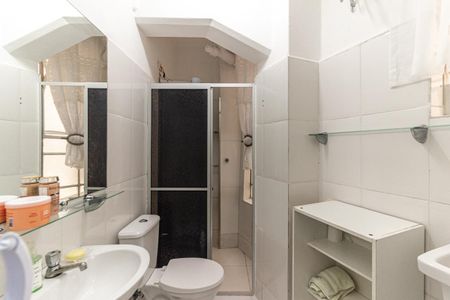 Banheiro de kitnet/studio para alugar com 1 quarto, 26m² em Centro Histórico de São Paulo, São Paulo