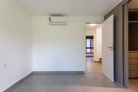 Casa para alugar com 225m², 3 quartos e 3 vagas Casa para alugar com 225m², 3 quartos e 3 vagasQuarto