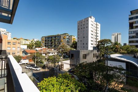 Casa para alugar com 225m², 3 quartos e 3 vagas Casa para alugar com 225m², 3 quartos e 3 vagasVista