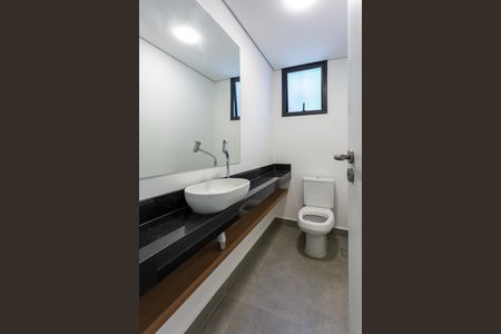 Casa para alugar com 225m², 3 quartos e 3 vagas Casa para alugar com 225m², 3 quartos e 3 vagasBanheiro