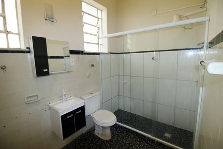 Casa para alugar com 90m², 3 quartos e 3 vagasBanheiro