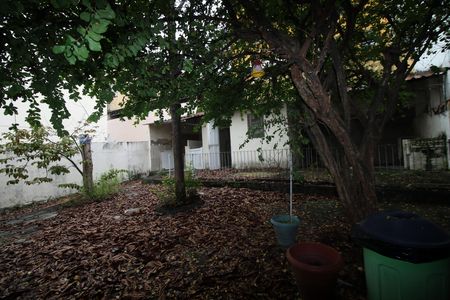 Casa para alugar com 90m², 3 quartos e 3 vagasQuintal fundos