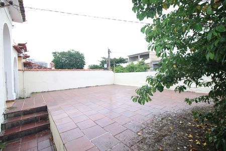 Casa para alugar com 90m², 3 quartos e 3 vagasQuintal frente