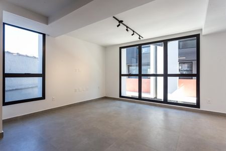 Sala de casa para alugar com 3 quartos, 256m² em Vila Madalena, São Paulo