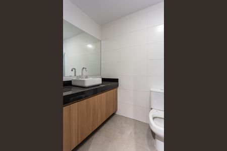 Casa para alugar com 256m², 3 quartos e 3 vagas Casa para alugar com 256m², 3 quartos e 3 vagasBanheiro