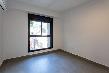 Casa para alugar com 256m², 3 quartos e 3 vagas Casa para alugar com 256m², 3 quartos e 3 vagasQuarto
