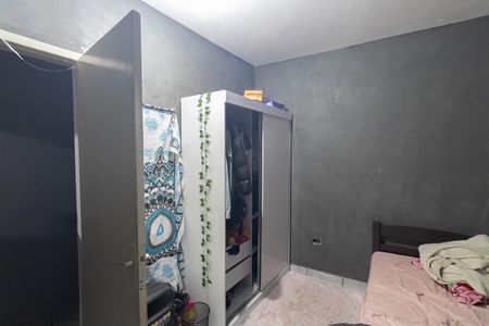 Casa à venda com 100m², 4 quartos e 2 vagas Casa à venda com 100m², 4 quartos e 2 vagasQuarto 4