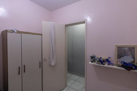 Casa à venda com 100m², 4 quartos e 2 vagas Casa à venda com 100m², 4 quartos e 2 vagasQuarto 3
