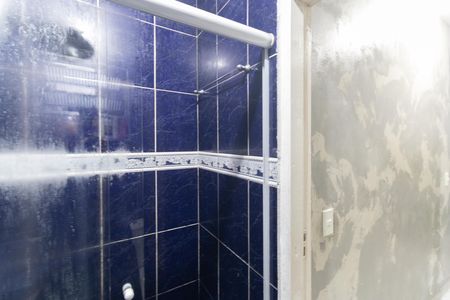 Casa à venda com 100m², 4 quartos e 2 vagas Casa à venda com 100m², 4 quartos e 2 vagasBanheiro 2