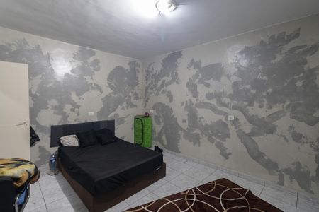 Casa à venda com 100m², 4 quartos e 2 vagas Casa à venda com 100m², 4 quartos e 2 vagasQuarto 5