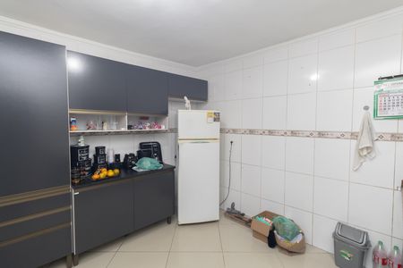 Casa à venda com 100m², 4 quartos e 2 vagas Casa à venda com 100m², 4 quartos e 2 vagasCozinha