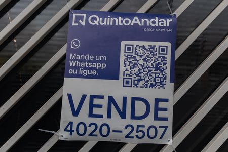 Casa à venda com 100m², 4 quartos e 2 vagas Casa à venda com 100m², 4 quartos e 2 vagasPlaquinha