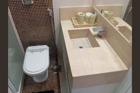 Apartamento à venda com 350m², 4 quartos e 3 vagasBanheiro suíte 