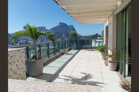Apartamento à venda com 350m², 4 quartos e 3 vagasÁrea externa