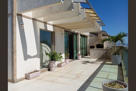 Apartamento à venda com 350m², 4 quartos e 3 vagasÁrea externa