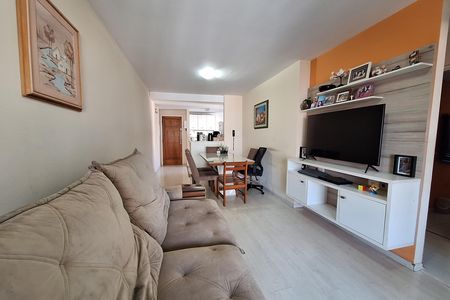 Apartamento à venda com 68m², 2 quartos e 2 vagas Apartamento à venda com 68m², 2 quartos e 2 vagasSala
