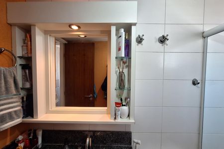 Apartamento à venda com 68m², 2 quartos e 2 vagas Apartamento à venda com 68m², 2 quartos e 2 vagasBanheiro da Suíte