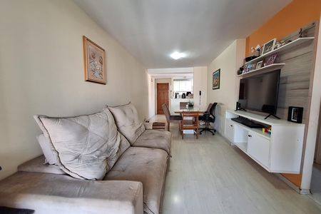 Apartamento à venda com 68m², 2 quartos e 2 vagas Apartamento à venda com 68m², 2 quartos e 2 vagasSala