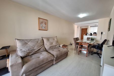 Apartamento à venda com 68m², 2 quartos e 2 vagas Apartamento à venda com 68m², 2 quartos e 2 vagasSala