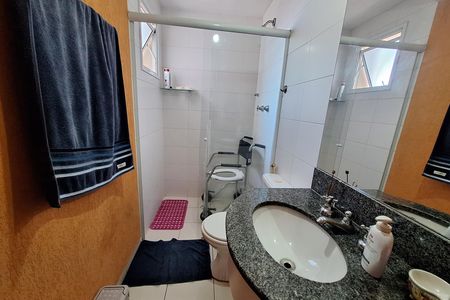 Apartamento à venda com 68m², 2 quartos e 2 vagas Apartamento à venda com 68m², 2 quartos e 2 vagasBanheiro social