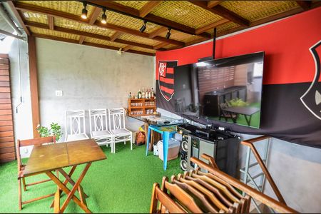Apartamento à venda com 120m², 2 quartos e 2 vagas Apartamento à venda com 120m², 2 quartos e 2 vagasTerraço