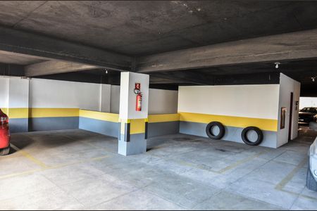 Apartamento à venda com 120m², 2 quartos e 2 vagas Apartamento à venda com 120m², 2 quartos e 2 vagasGaragem
