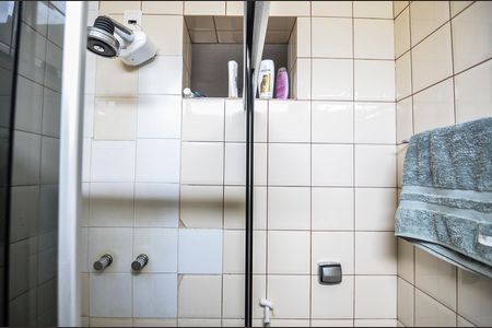 Apartamento à venda com 120m², 2 quartos e 2 vagas Apartamento à venda com 120m², 2 quartos e 2 vagasBanheiro da Suíte