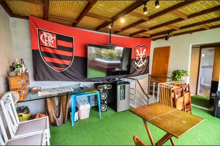 Apartamento à venda com 120m², 2 quartos e 2 vagas Apartamento à venda com 120m², 2 quartos e 2 vagasTerraço