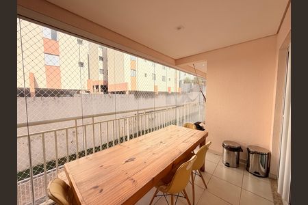 Apartamento à venda com 69m², 2 quartos e 1 vagaSacada