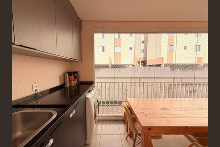 Apartamento à venda com 69m², 2 quartos e 1 vagaSacada