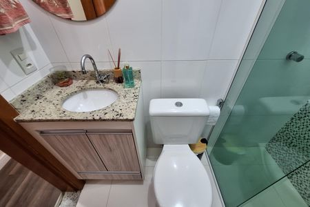 Apartamento à venda com 58m², 2 quartos e 1 vaga Apartamento à venda com 58m², 2 quartos e 1 vagaBanheiro