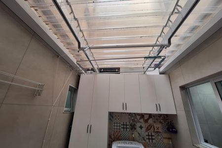 Apartamento à venda com 58m², 2 quartos e 1 vaga Apartamento à venda com 58m², 2 quartos e 1 vagaÁrea de Serviço