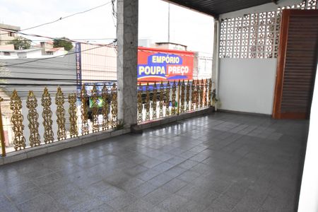 Casa à venda com 450m², 2 quartos e 8 vagasVaranda da Sala