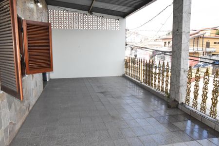 Casa à venda com 450m², 2 quartos e 8 vagasVaranda da sala