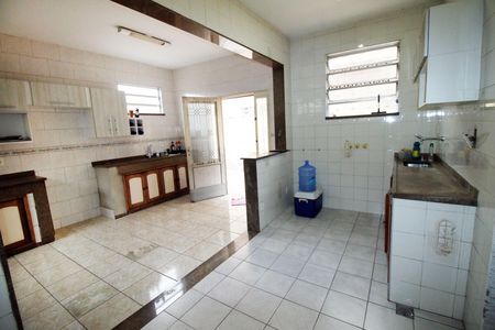 Casa à venda com 269m², 5 quartos e 4 vagasCozinha